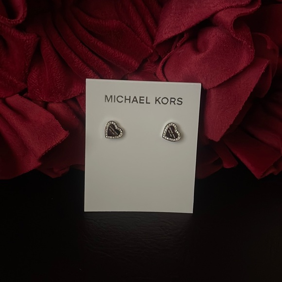 NWT MICHAEL KORS Silver Tone Pave Heart Stud Earrings MKJ3966040 MKJ3966 NEW - Picture 4 of 6